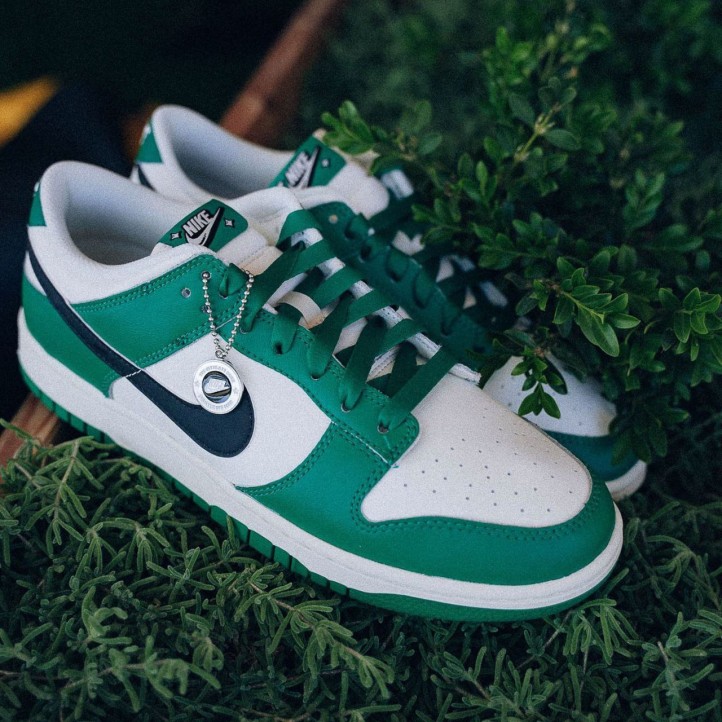 Nike Dunk Low SE Lottery Pack "Malachite Green"