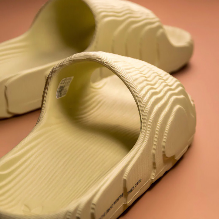 Adidas Adilette 22 Slides | Desert Sand