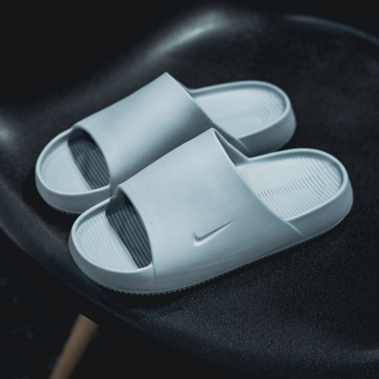 Nike Calm Slides | Grey