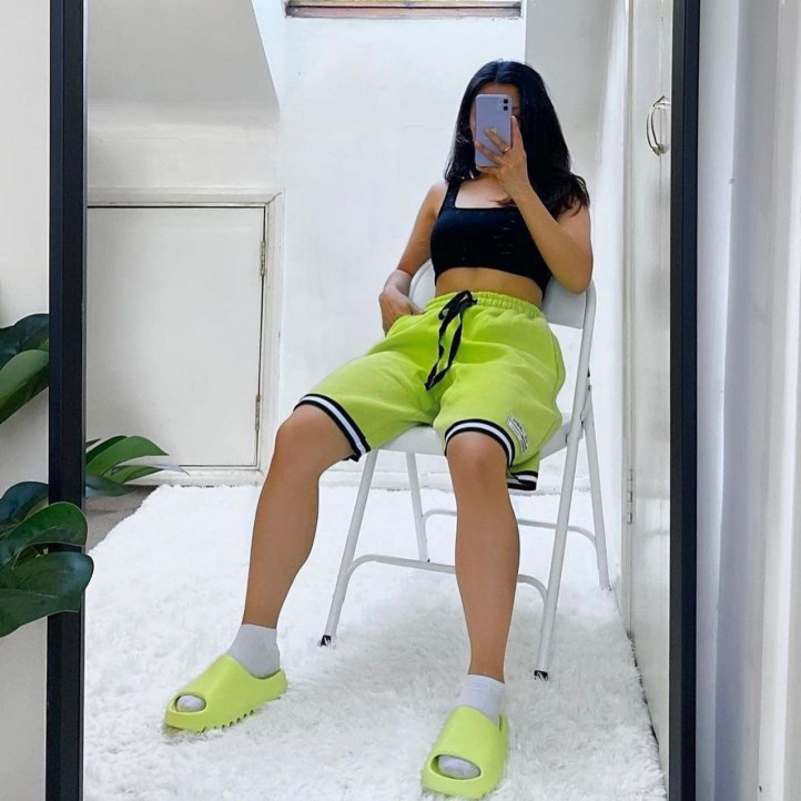 Adidas Yeezy Slides "Glow Green" WMNS