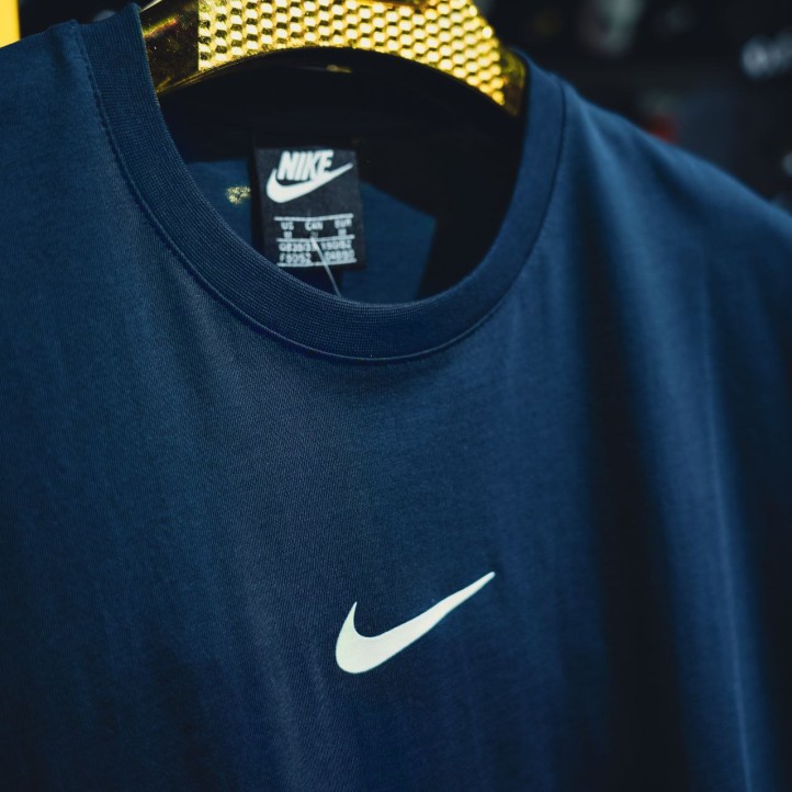 Футболка Nike Solo Swoosh Dark Blue