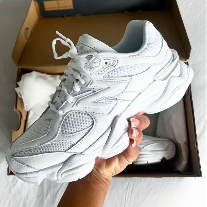 New Balance 9060 "Triple White"WMNS 