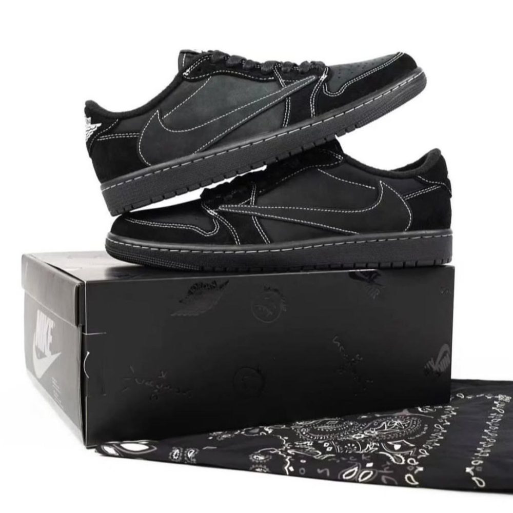 Nike Air Jordan Retro 1 Low x Travis Scott "Black Phantom"