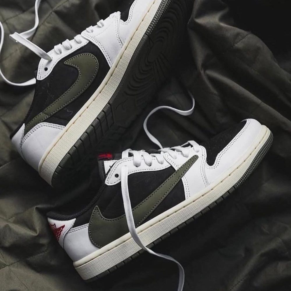 Nike Air Jordan Retro 1 Low x Travis Scott "Olive"