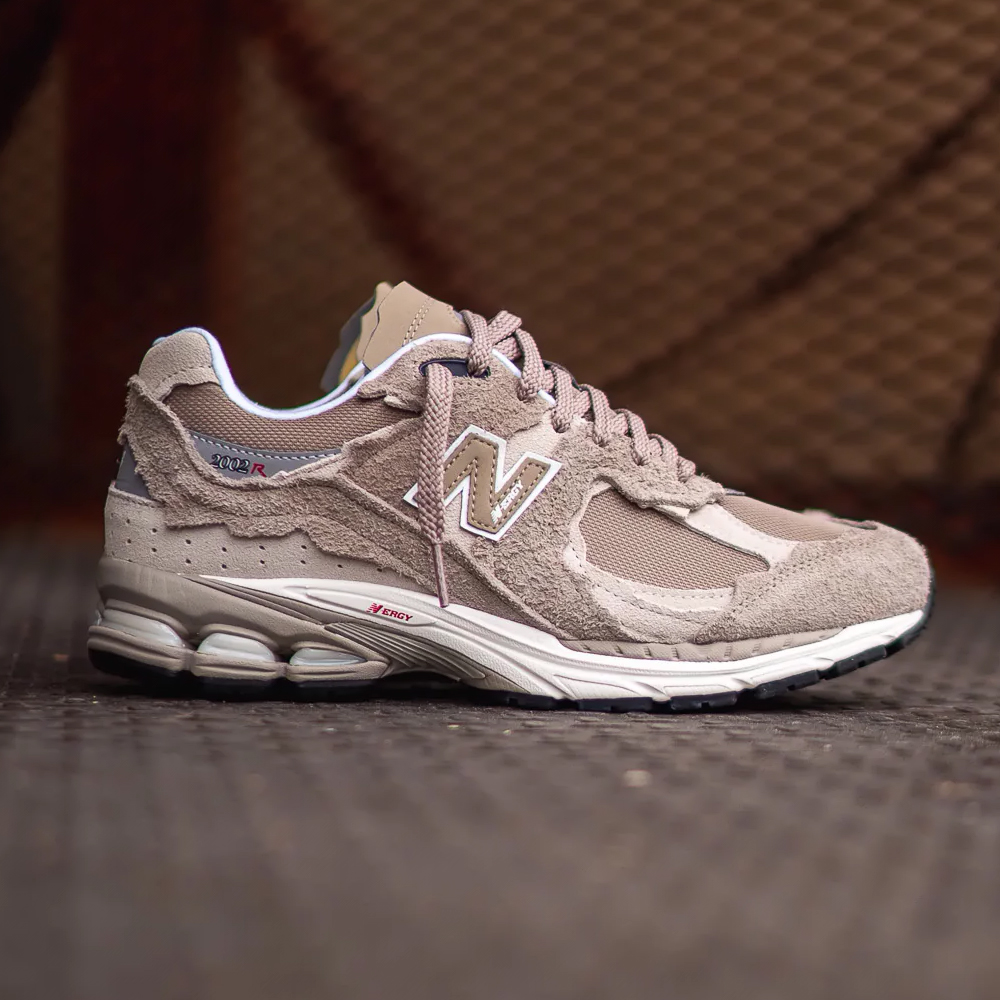 New Balance 2002r Protection Pack "Driftwood" WMNS