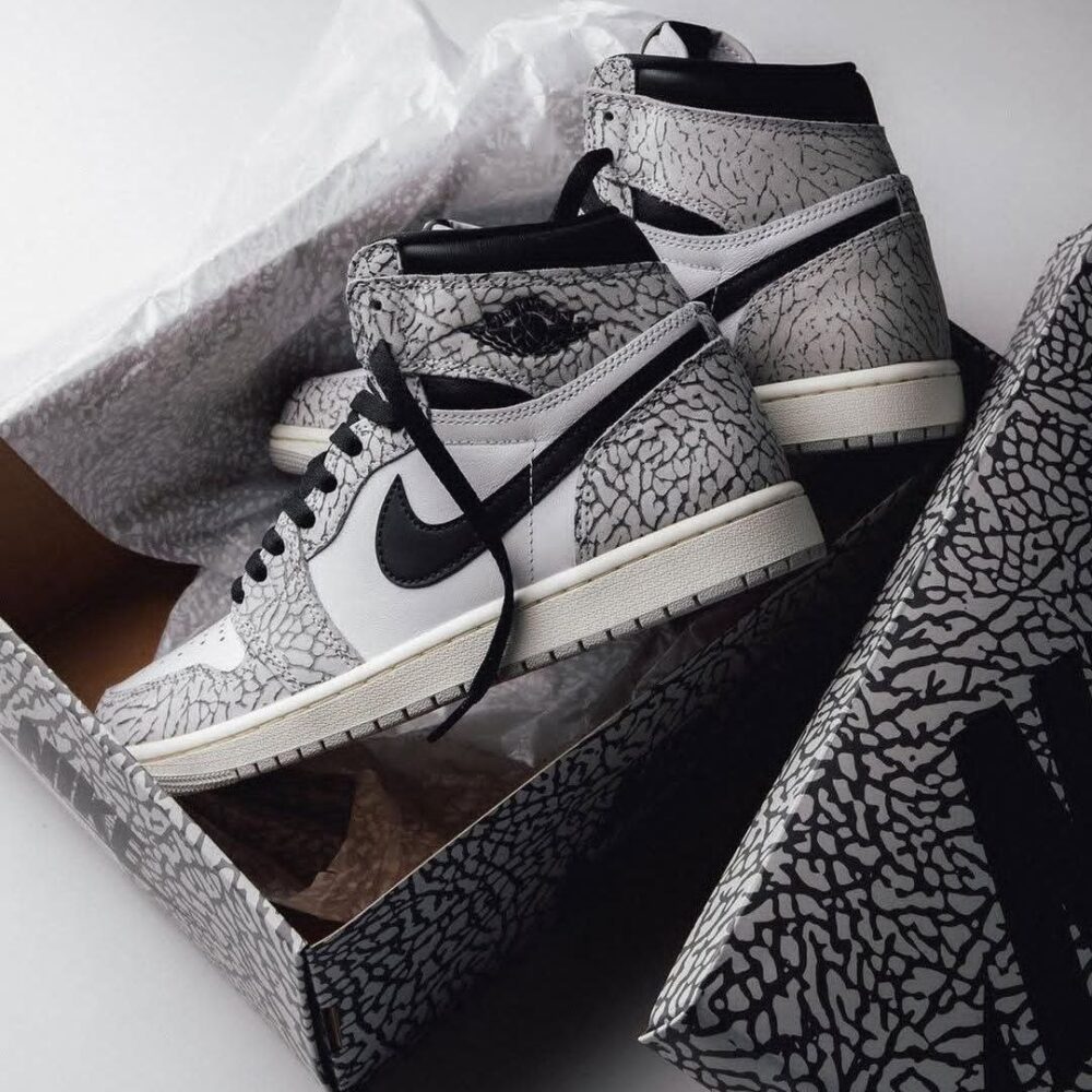 Nike Air Jordan Retro 1 High OG "White Cement"