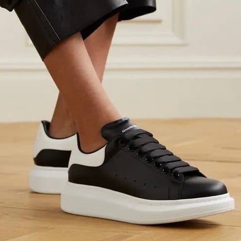 Alexander McQueen "Black/White" WMNS