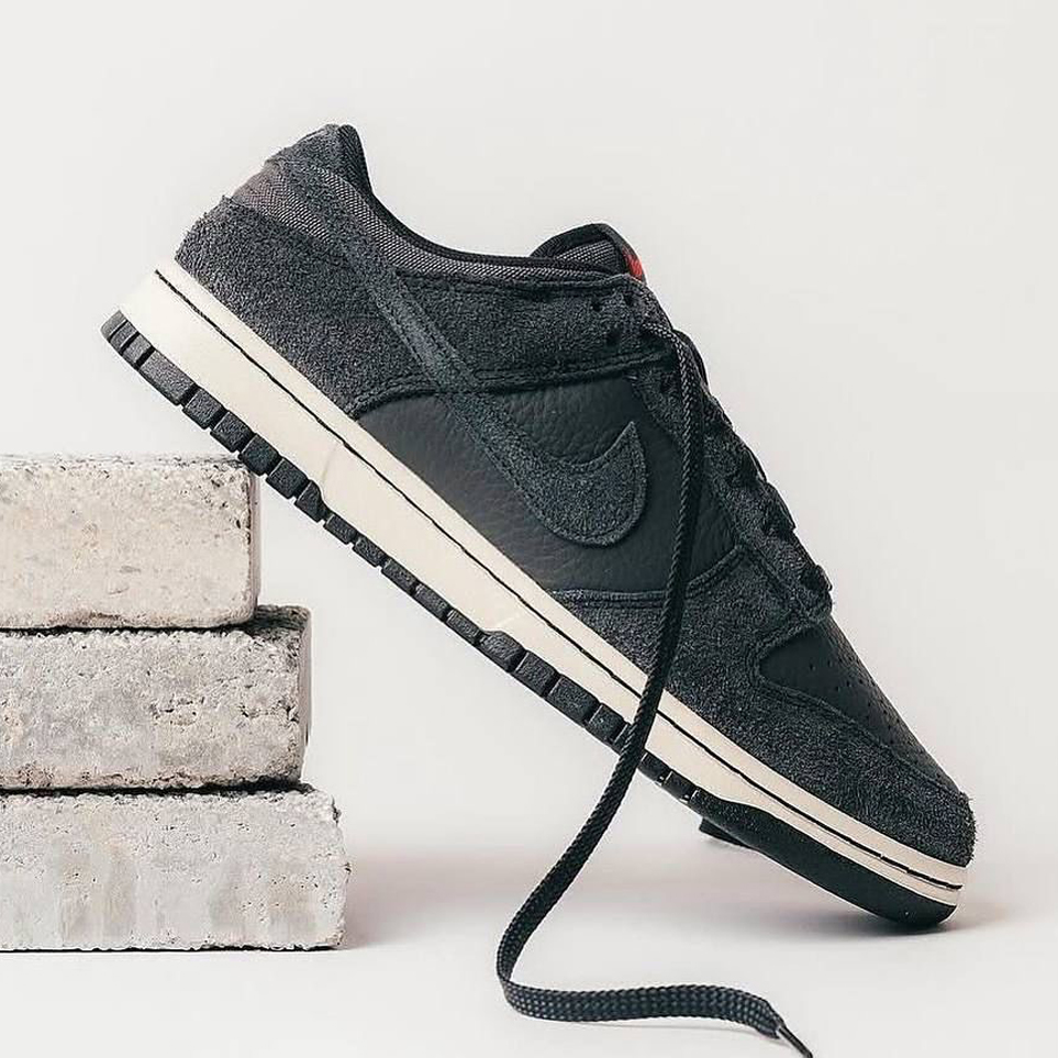 Nike Dunk Low Premium "Black/Off Noir"
