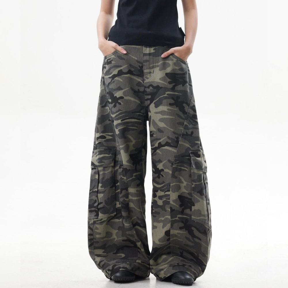 Balloon Shaped Baggy Cargo Jeans - Camo UNISEX
